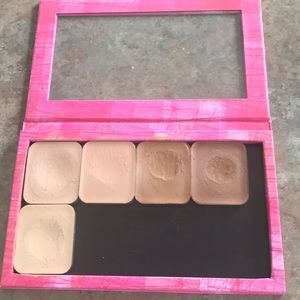 Limelight foundation palette